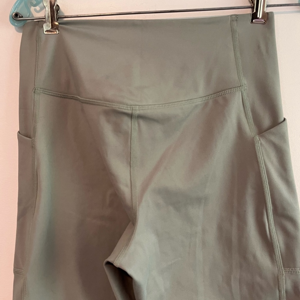 Women's High-Waisted Green Leggings - Picture 7 of 12